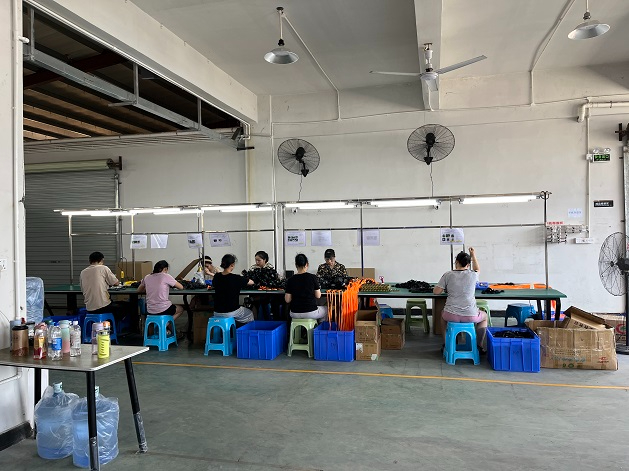 注塑成品裝配區(qū)