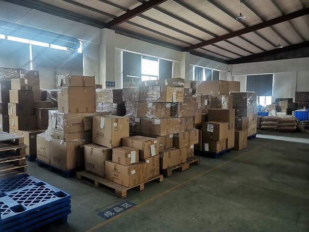 倉庫發(fā)貨打包